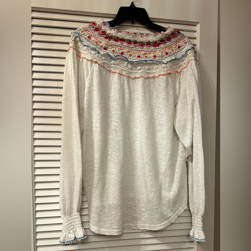 NEW FREE PEOPLE originally $128 IVORY SIESTA FIESTA CROCHET TRIM LONG SLEEVE